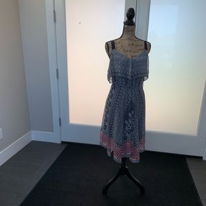 Jessica Simpson Maternity Dress (with tags)